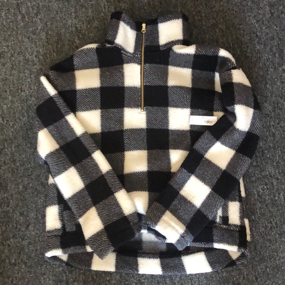 Old Navy Jackets & Blazers - Old Navy Sherpa quarter zip size M